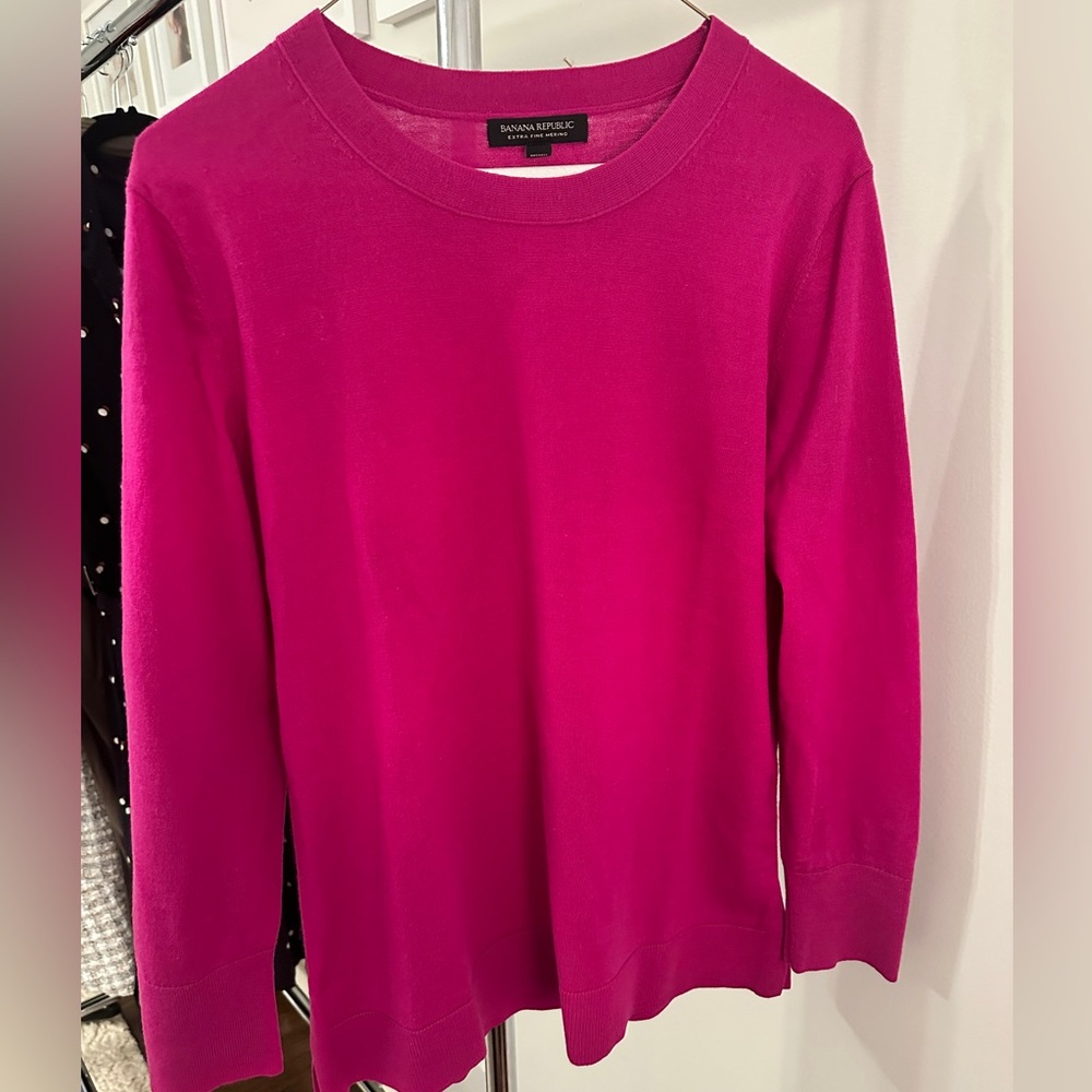 Hot pink berry merino crew neck sweater